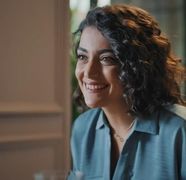 Merve Polat, care joacă rolul Billur în noul serial turcesc "Fata de la fereastră", schimbare spectaculoasă de look! Iată cum arăta celebra actriță la început de carieră